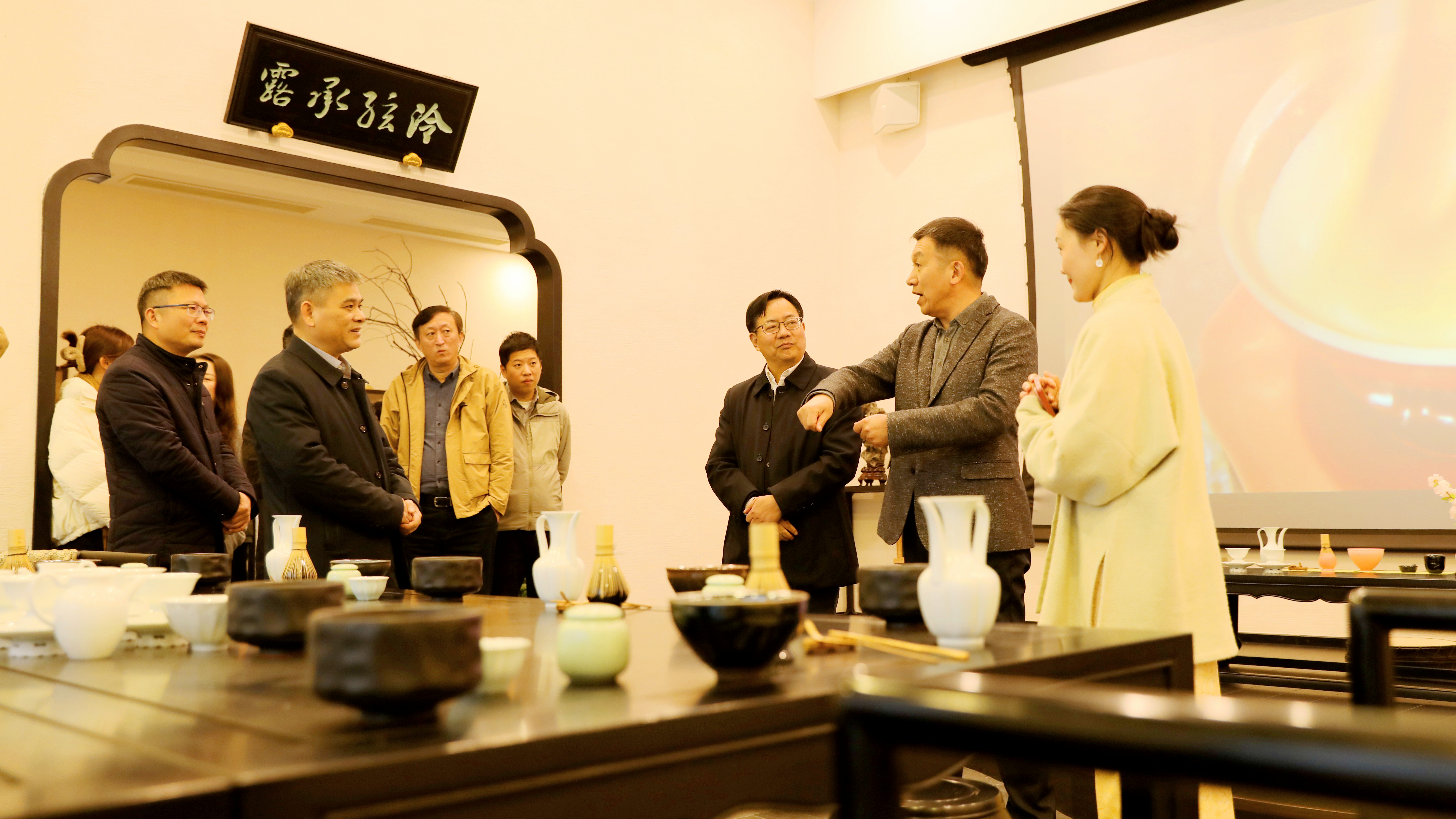 上海市供銷(xiāo)社馬晨輝副主任調研浙茶集團